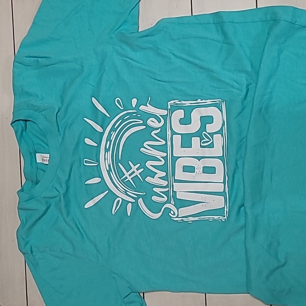 Summer Vibes Tee